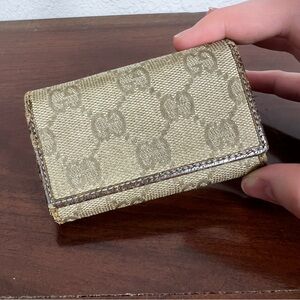 Vintage Authentic Gucci Classic Monogram 6 Key Case
